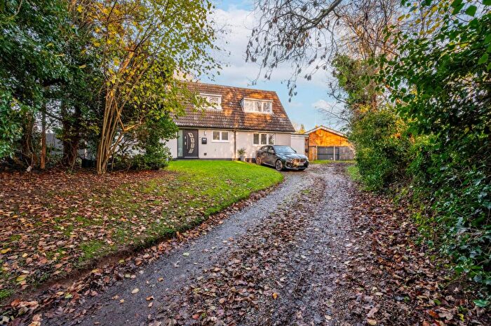 4 Bedroom Detached Bungalow For Sale In Lion Road, Buxton, NR10