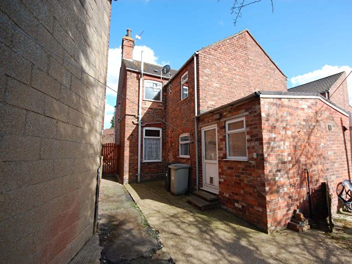 2 Bedroom End Of Terrace House To Rent In Eve Street, Louth, LN11