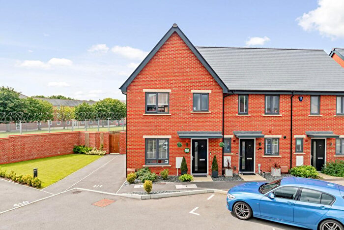 3 Bedroom Semi-Detached House For Sale In Blunden Drive, Folkestone, CT20