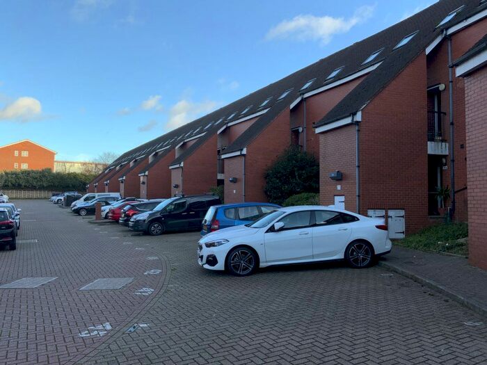 2 Bedroom Property To Rent In Netteswell Orchard, Harlow, Essex CM20