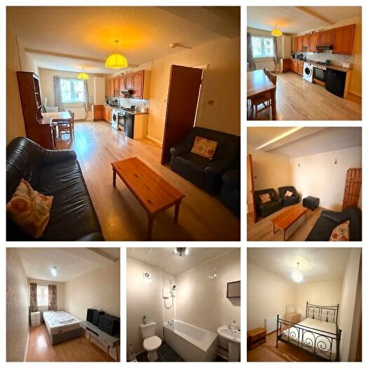 2 Bedroom Flat To Rent In Piershill Terrace, Edinburgh, EH8