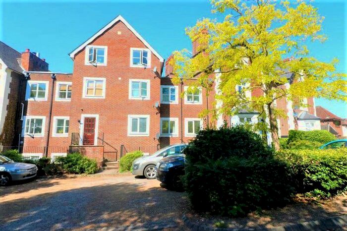 2 Bedroom Flat To Rent In Upton Park, Central Slough, SL1