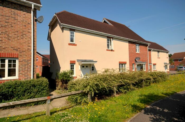 2 Bedroom End Of Terrace House To Rent In St. Swithins Road, Fleet, GU51