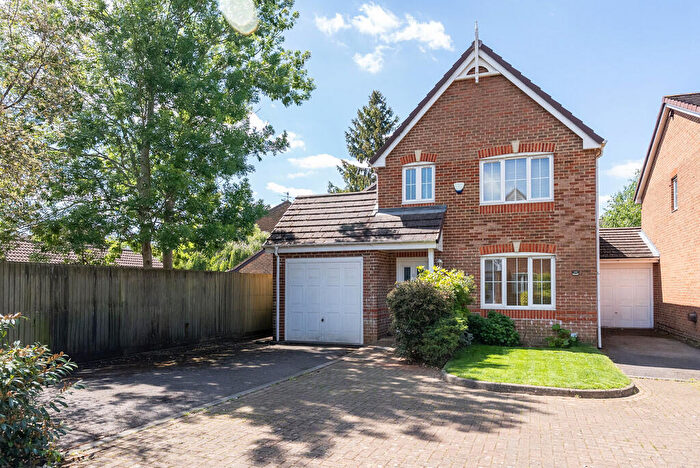4 Bedroom Detached House For Sale In Westlees Close, North Holmwood, RH5
