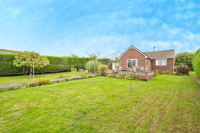 2 Bedroom Detached Bungalow For Sale In Hill Road, Bircotes, Doncaster, DN11