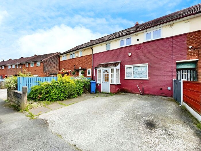 3 Bedroom Terraced House To Rent In Cumberland Avenue, Brinnington, Stockport, SK5