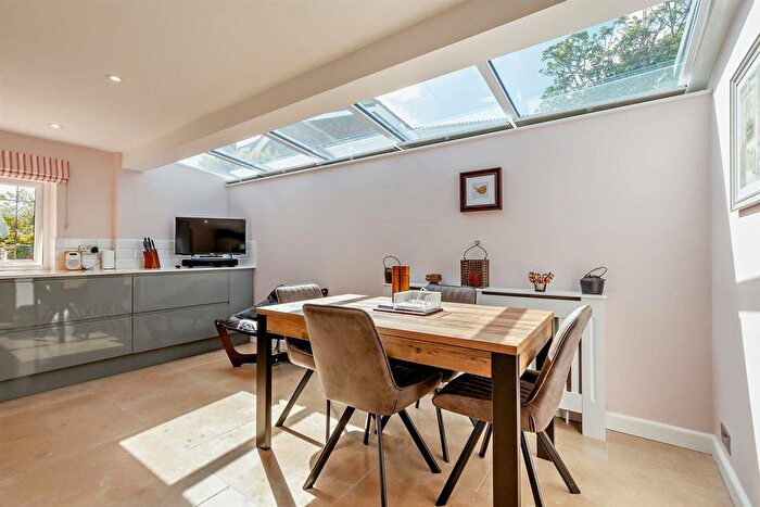2 Bedroom Detached Bungalow For Sale In Church Street, Teston, Maidstone, ME18