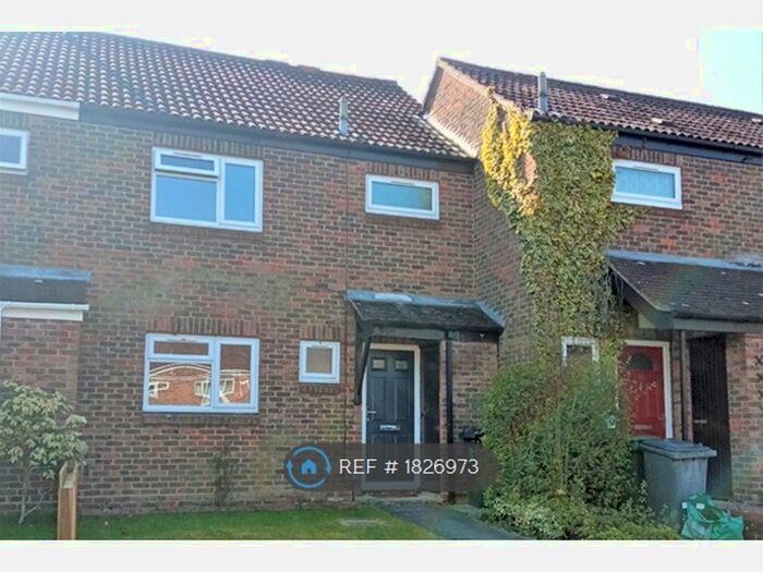 3 Bedroom Terraced House To Rent In Copland Close, Basingstoke, RG22