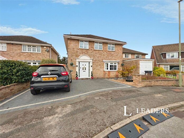 4 Bedroom Detached House For Sale In The Hillway, Chandler's Ford, Eastleigh, SO53