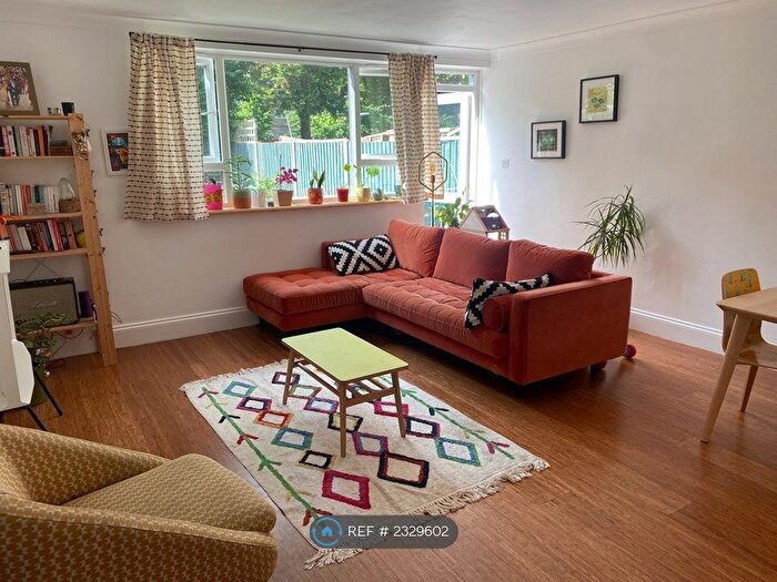 3 Bedroom Maisonette To Rent In Morland Estate, London, E8