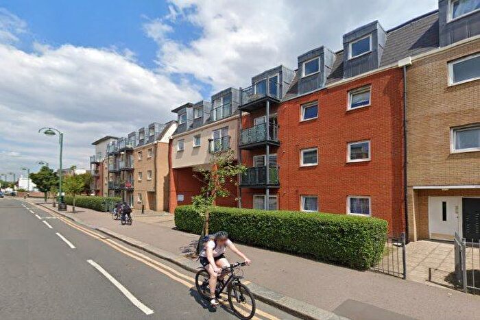 1 Bedroom Flat To Rent In High Road Leytonstone, London, E11