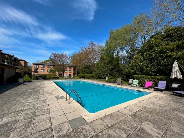 1 Bedroom Flat To Rent In Widmore Road, Bromley, BR1