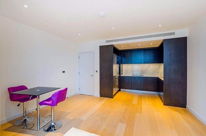 1 Bedroom Apartment To Rent In Charrington Tower, Biscayne Avenue, Canary Wharf, Blackwall Way, London, E14