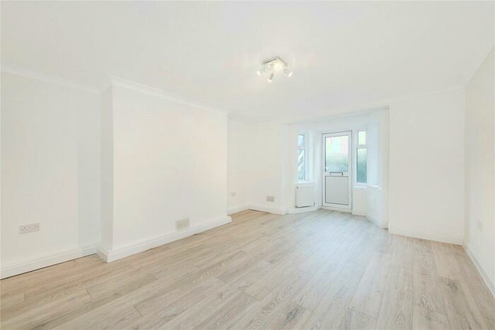 2 Bedroom Apartment To Rent In Romford Road, E7