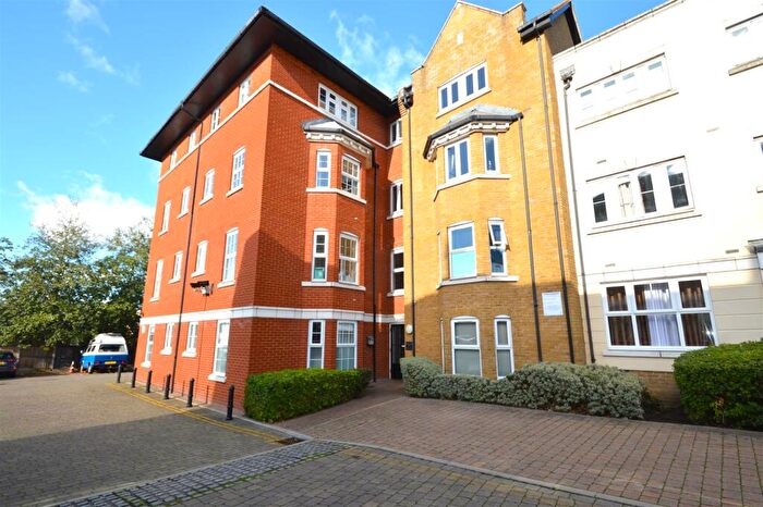 2 Bedroom Apartment To Rent In Rocheforte House, Roche Close, Rochford, SS4