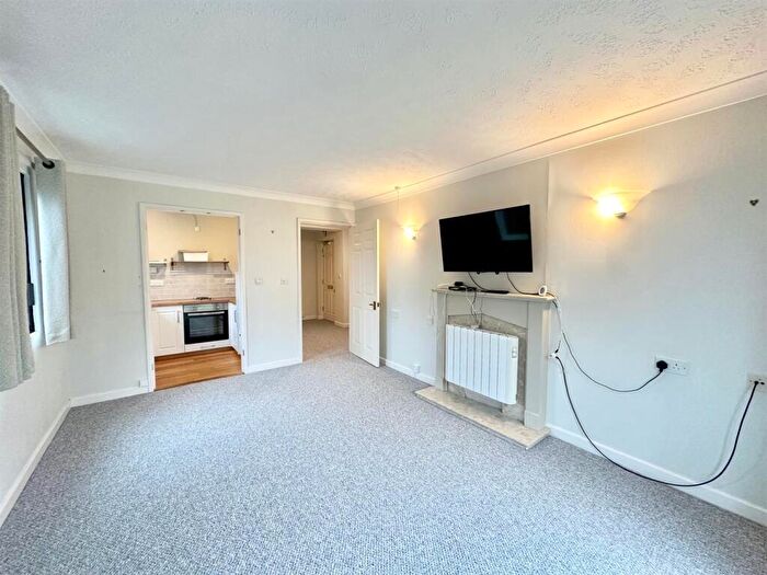 1 Bedroom Flat For Sale In Beam Street, Nantwich, CW5