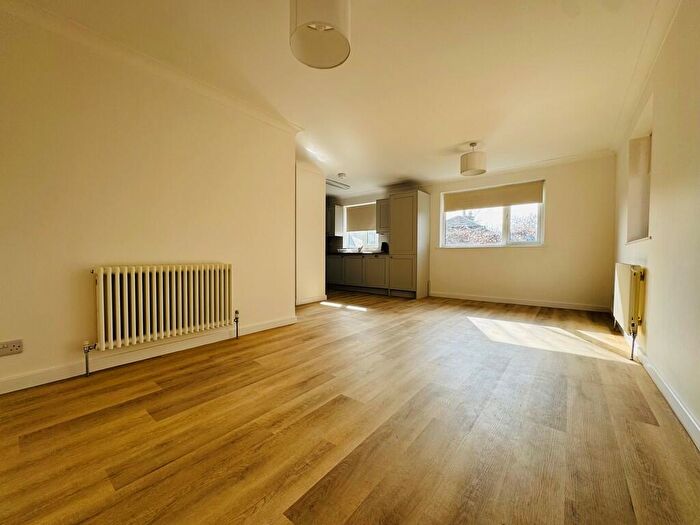 2 Bedroom Apartment To Rent In Glen Avenue, Worsley, M28