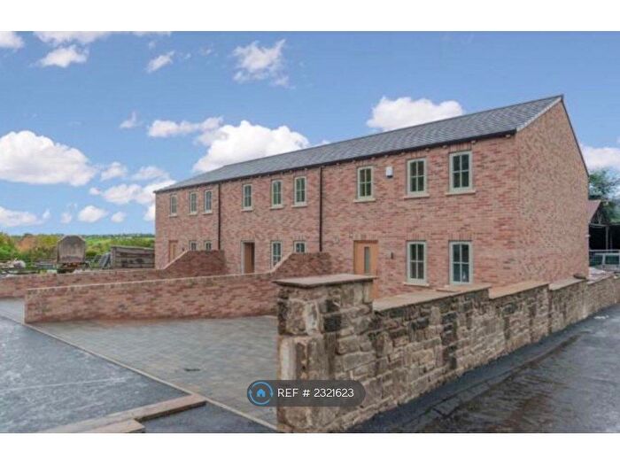 3 Bedroom Semi-Detached House To Rent In Cliffe Lane, Cleckheaton, BD19