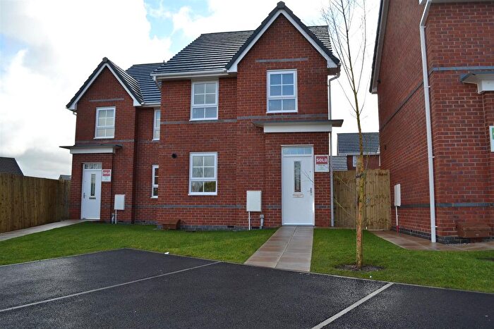 4 Bedroom Semi-Detached House To Rent In Ormside Grove, St. Helens, WA9