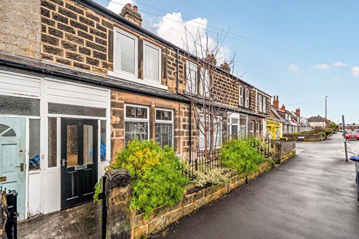 3 Bedroom Terraced House For Sale In King Edwards Drive, Harrogate, North Yorkshire, HG1