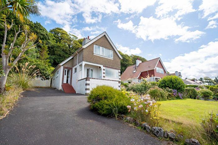 4 Bedroom Detached House For Sale In Greenock Road, Largs, KA30
