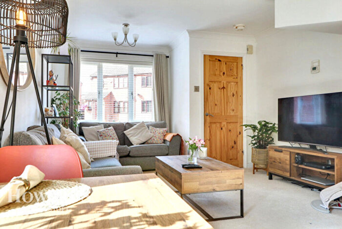 2 Bedroom Semi-Detached House For Sale In Martin Close, Lowestoft, NR33