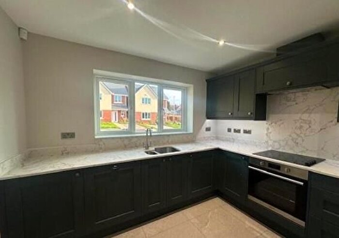 4 Bedroom Property To Rent In Nicholson Court, Kidderminster, DY10