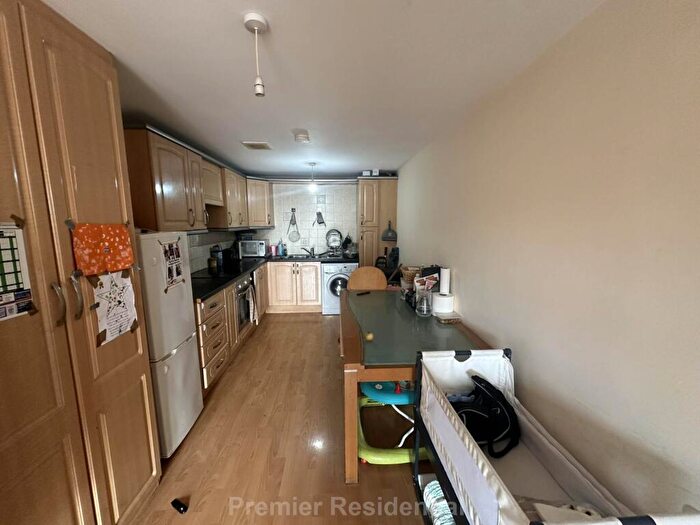 2 Bedroom Apartment To Rent In Apartment, Midway House, Cheetham Hill, M8