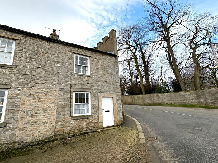 1 Bedroom End Of Terrace House For Sale In West End, Middleham, Leyburn, DL8