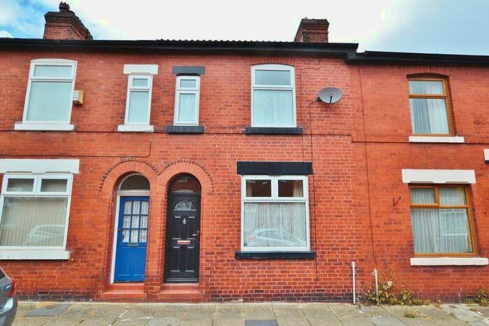 2 Bedroom Terraced House To Rent In Halstead Avenue, Salford, M6