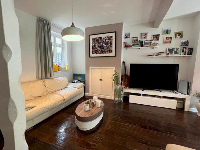 2 Bedroom Terraced House To Rent In Willis Road, London, E15