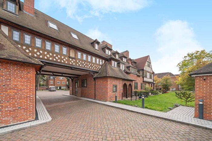 3 Bedroom Apartment For Sale In Acorn Way, Orpington, Kent, BR6