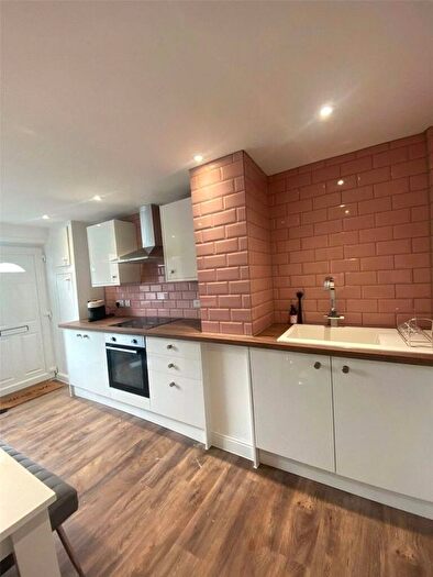 1 Bedroom Flat To Rent In Brynland Avenue, Bristol, BS7
