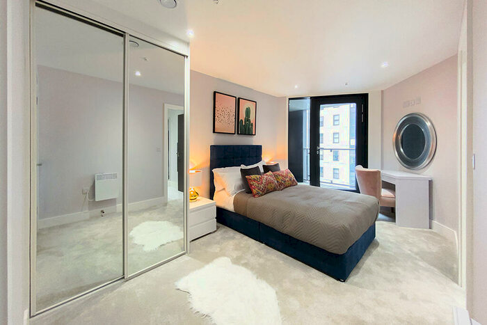 2 Bedroom Apartment To Rent In The Hallmark, Green Quarter, Manchester, M4