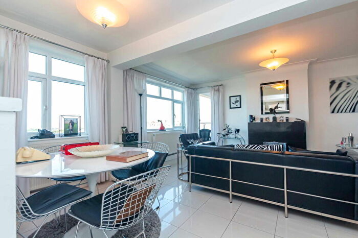 2 Bedroom Flat For Sale In Viceroy Court, Lord Street, Southport, PR8