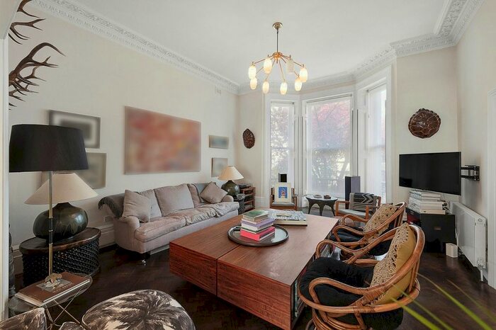 5 Bedroom Maisonette To Rent In Holland Park, Kensington, London, W11