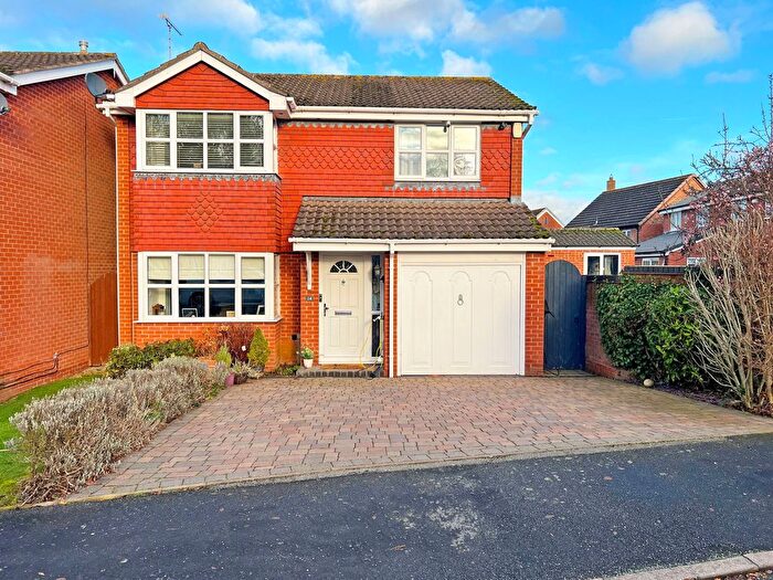 4 Bedroom Detached House For Sale In Hawker Road, Oadby, Leicester, Leicestershire, LE2