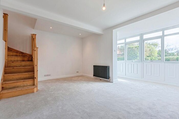4 Bedroom Terraced House For Sale In Quaker Lane, Northallerton, North Yorkshire, DL6
