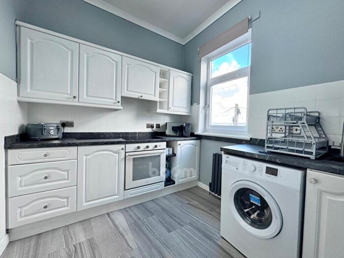1 Bedroom Apartment For Sale In Crummock Street, Beith, KA15