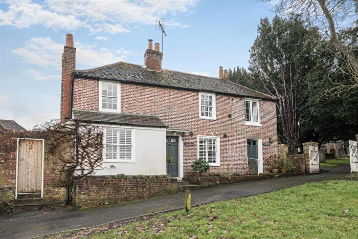 4 Bedroom Semi Detached House For Sale In Church Place, Fareham, PO16