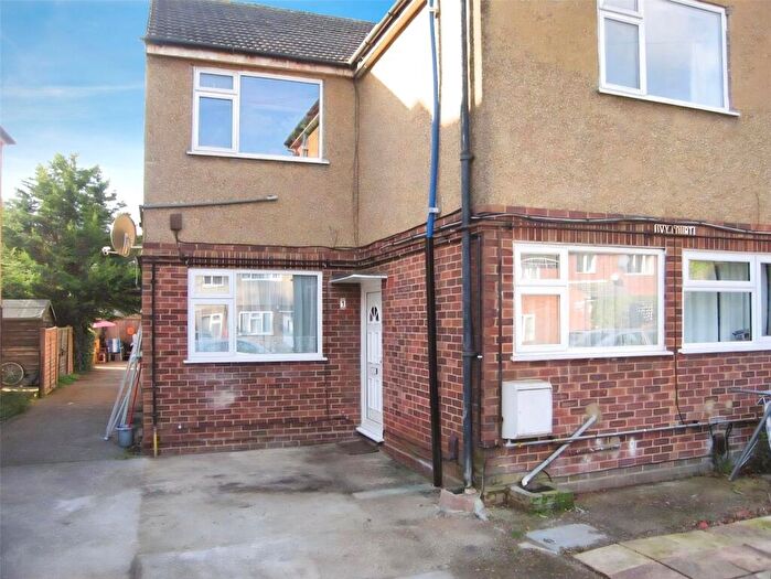1 Bedroom Apartment To Rent In Ivy Court, Abbey Road, IG2