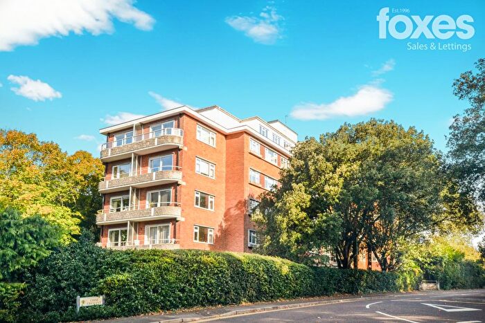 3 Bedroom Flat For Sale In Crescent Court, Chine Crescent, Bournemouth, Dorset, BH2