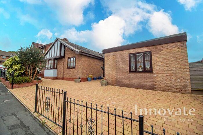 4 Bedroom Detached House For Sale In Rough Hill Drive, Rowley Regis, B65