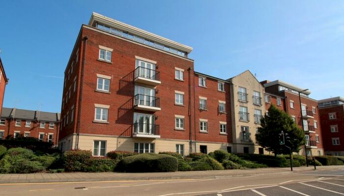 2 Bedroom Flat To Rent In Brookbank Close, Cheltenham, GL50