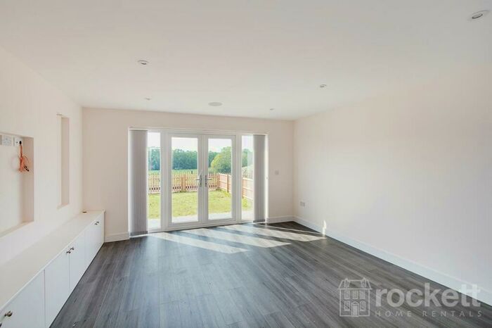 3 Bedroom End Of Terrace House To Rent In Hanford Terrace, Stone Road, Stoke On Trent, Staffordshire, ST4