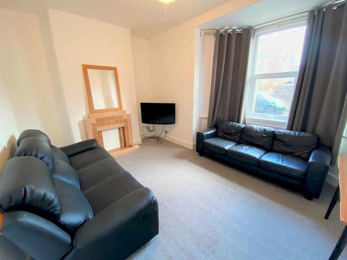 6 Bedroom Terraced House To Rent In St Martin`S Terrace, Canterbury, CT1