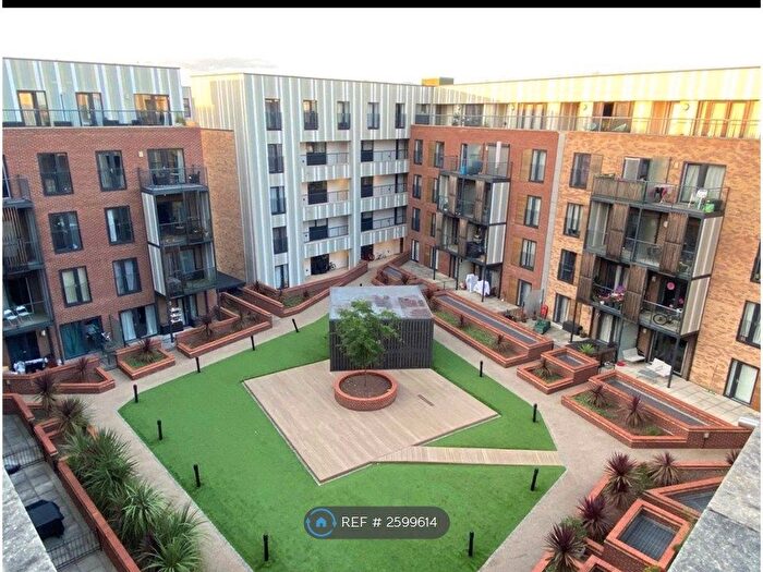 2 Bedroom Flat To Rent In Pulse Court, Romford, RM7