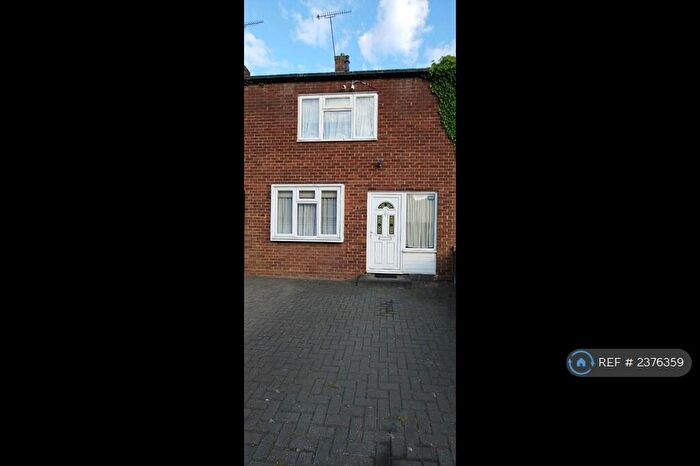2 Bedroom End Of Terrace House To Rent In Cherrydown West, Basildon, SS16