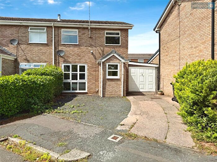 3 Bedroom Semi-Detached House For Sale In Oakwood Crescent, Crewe, Cheshire, CW2