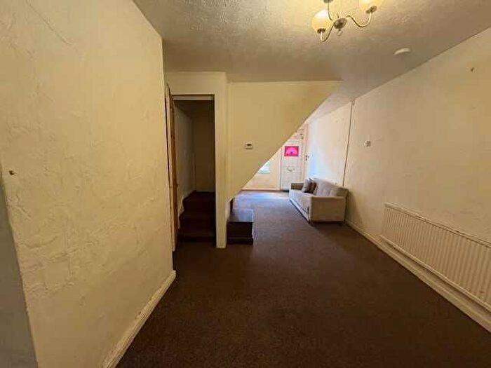 2 Bedroom Terraced House To Rent In Tudor Road, Leicester, LE3
